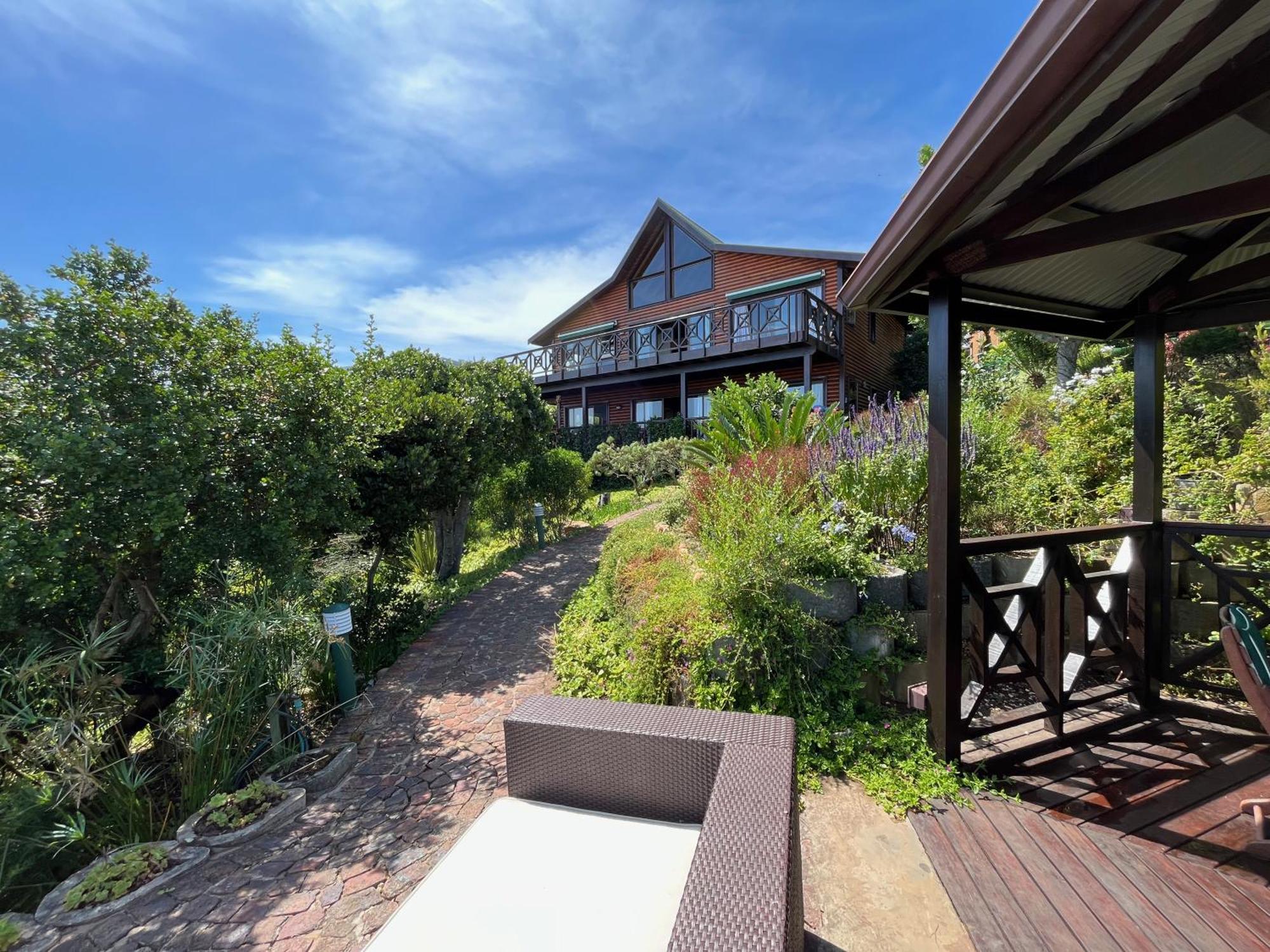 Peaceful Guest Suite With Balcony Views And Garden Setting Brenton-on-Sea Zewnętrze zdjęcie