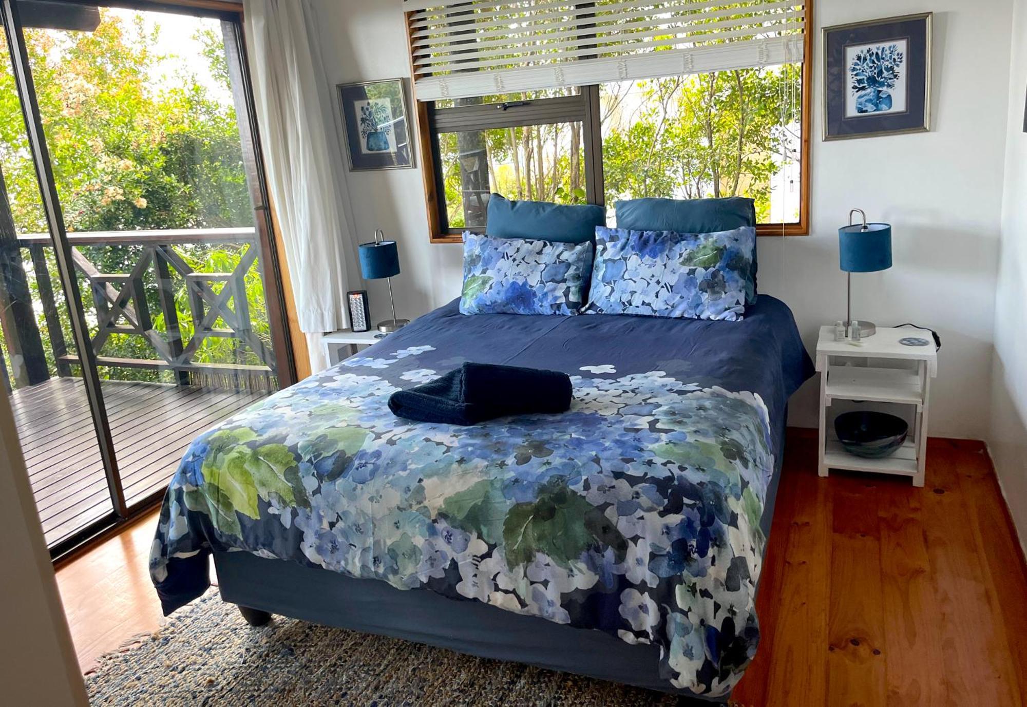 Peaceful Guest Suite With Balcony Views And Garden Setting Brenton-on-Sea Zewnętrze zdjęcie