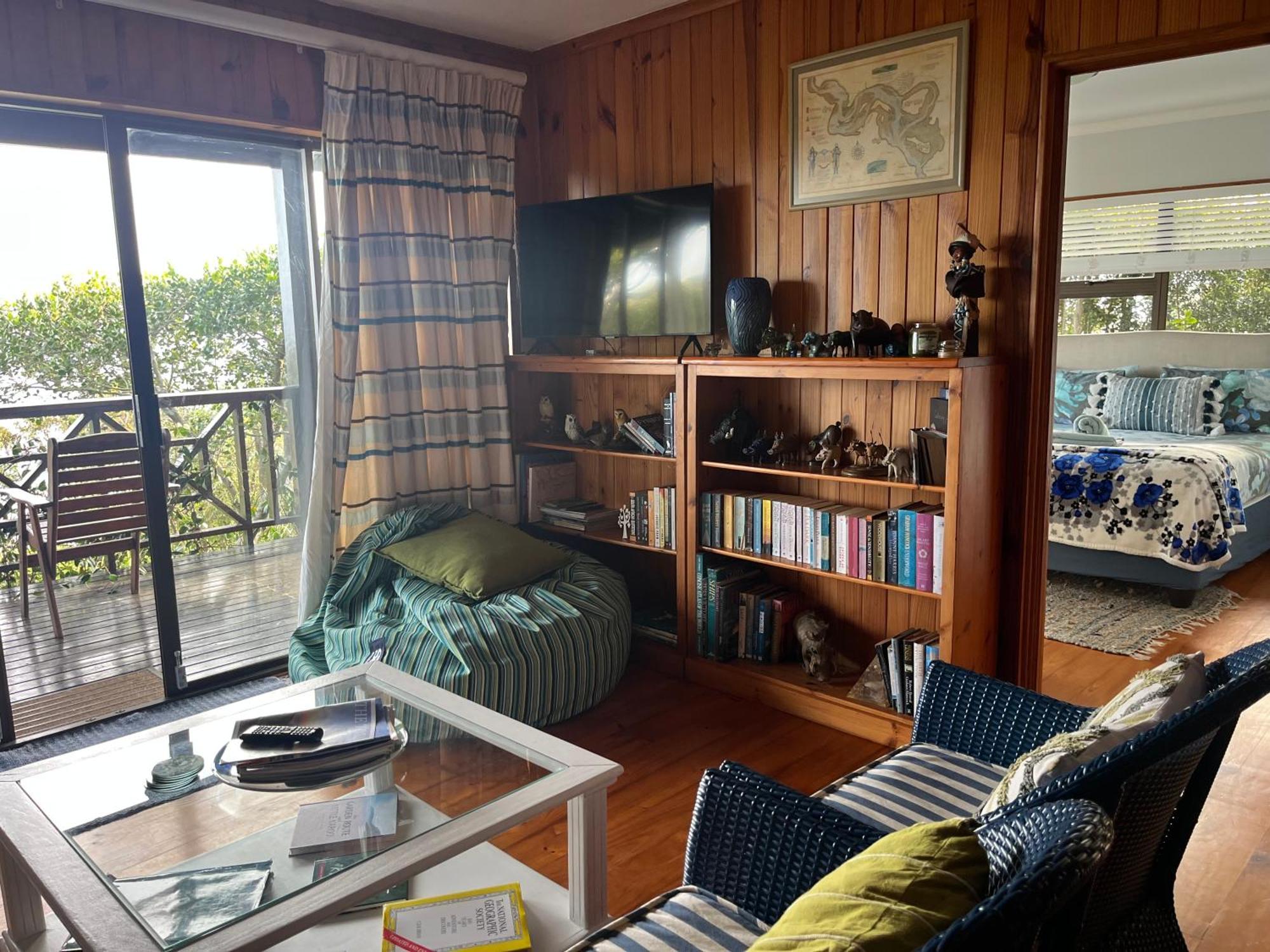 Peaceful Guest Suite With Balcony Views And Garden Setting Brenton-on-Sea Zewnętrze zdjęcie